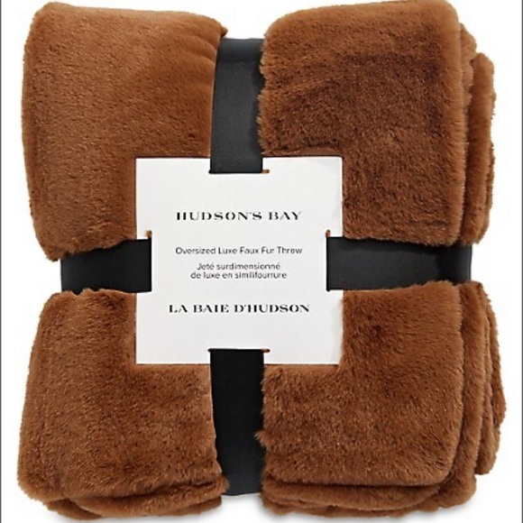 Hudson’s Bay Bedding Hudsons Bay Company Oversized Luxe Faux Fur
